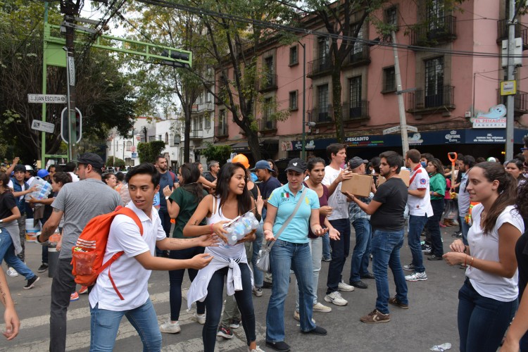 Volunteers helping after the earthquake in Mexico City.